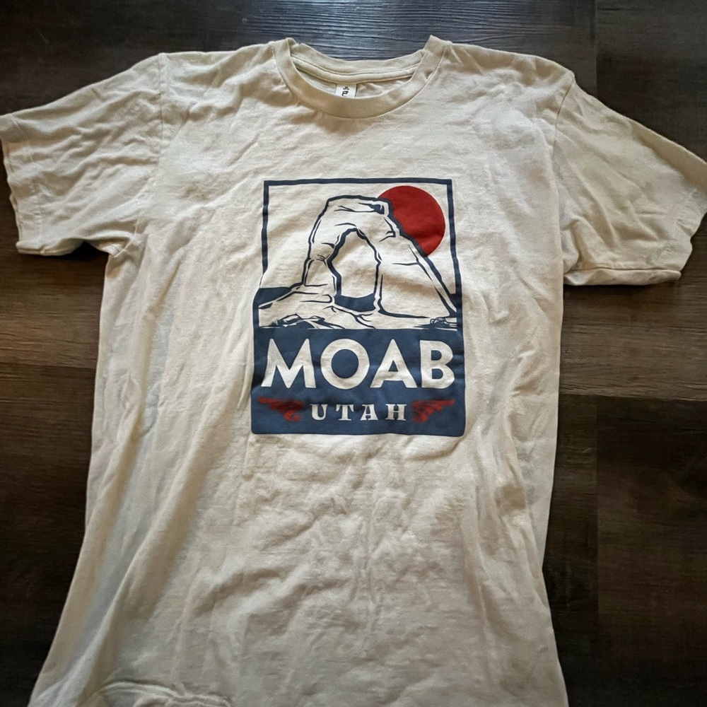 Tultex Cream Short Sleeve Tee Moab Utah Design